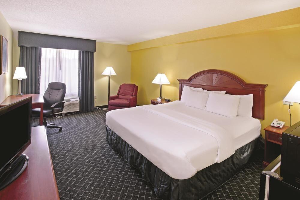 La Quinta Inn By Wyndham North Myrtle Beach Exterior photo